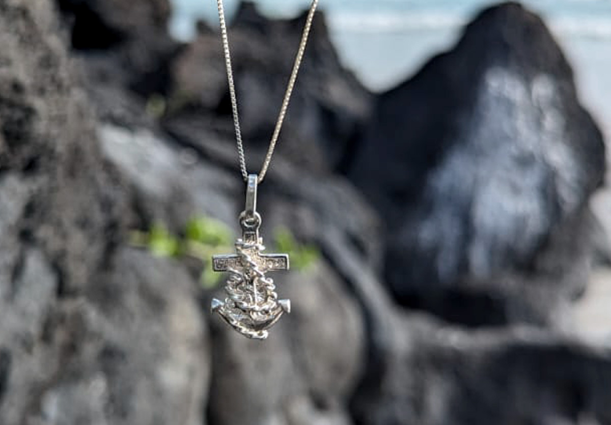 Anchor pendant hanging at beach